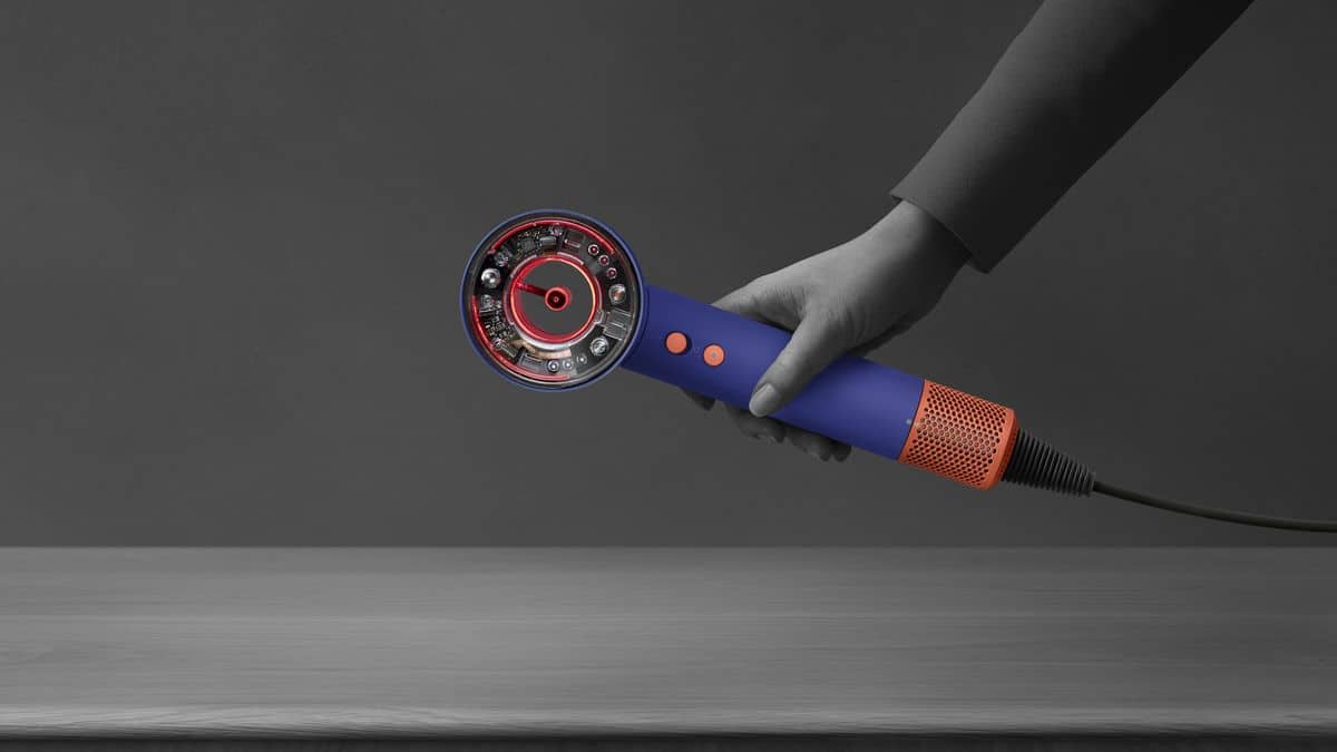 J'ai essayé le sèche-cheveux « le plus intelligent » de Dyson, qui promet de prendre soin de votre cuir chevelu image-17170