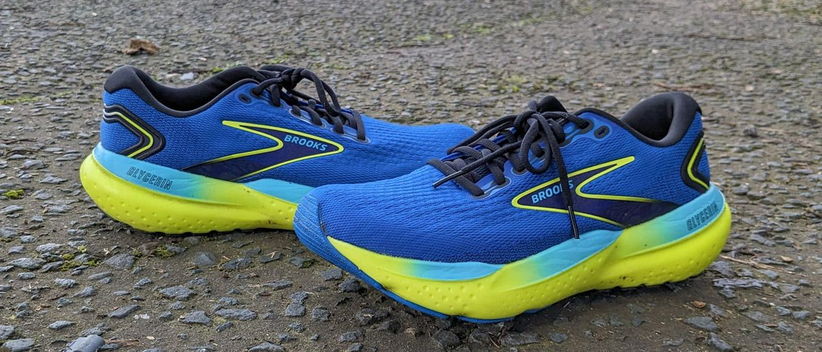 J'ai couru plus de 30 miles avec les chaussures Brooks Glycerin 21 – et elles sont incroyablement confortables Par Michael Sawh publié le 18 mars 24 Nous avons testé les Brooks Glycerin 21 pour voir comment l'amorti se compare à celui de son prédécesseur sur des courses courtes et longues. routes, trottoirs et sentiers. image-17185