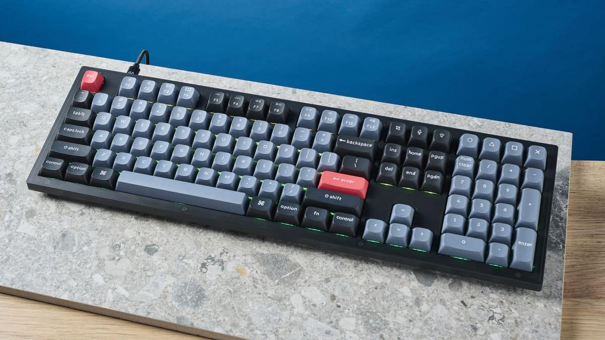 Je suis tombé amoureux du clavier Keychron V6 — il est tout simplement imbattable pour le prix Par Peter Wolinski publié le 29 avril 24 Le Keychron V6 vous offrira tout ce que vous pourriez attendre d'un clavier mécanique filaire de taille standard. image-18369