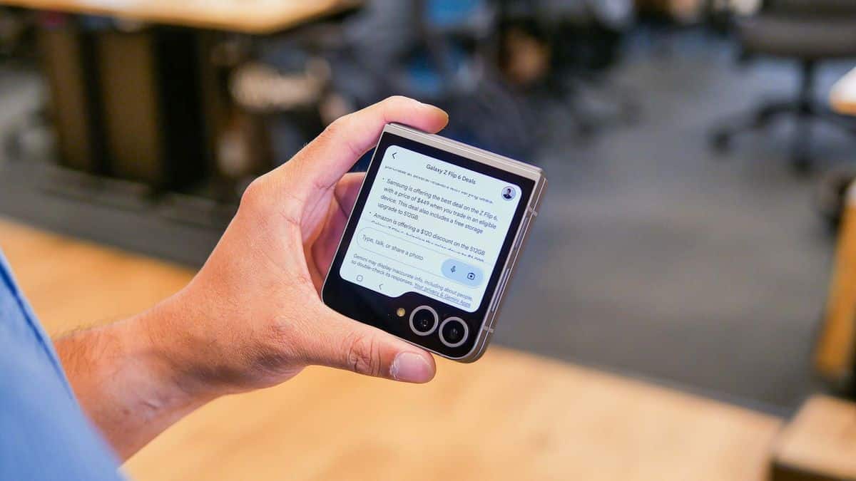 Le Samsung Galaxy Z Flip 6 dispose d'un mode bureau cette année, mais il y a un hic image-20416