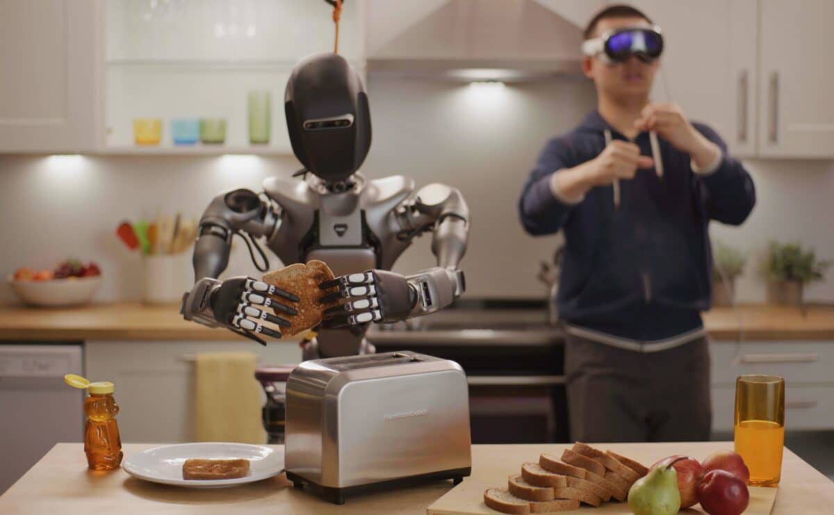 NVIDIA dévoile des services pour accélérer le développement de robots humanoïdes image-20594