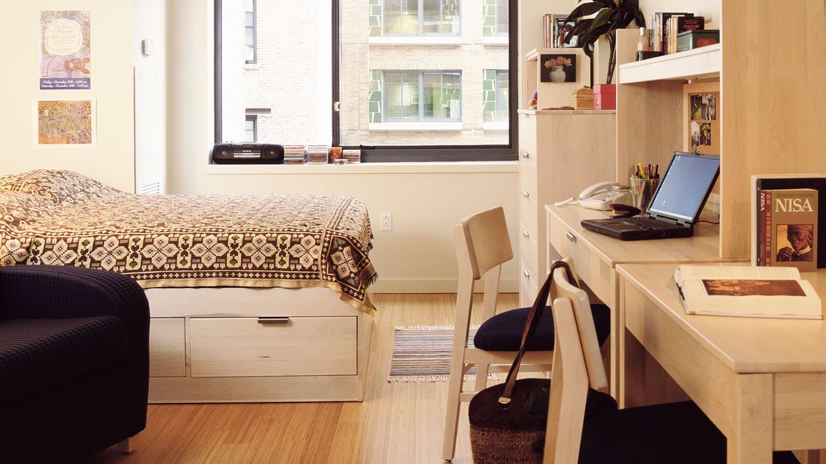 7 produits de nettoyage essentiels pour un dortoir plus frais image-25015