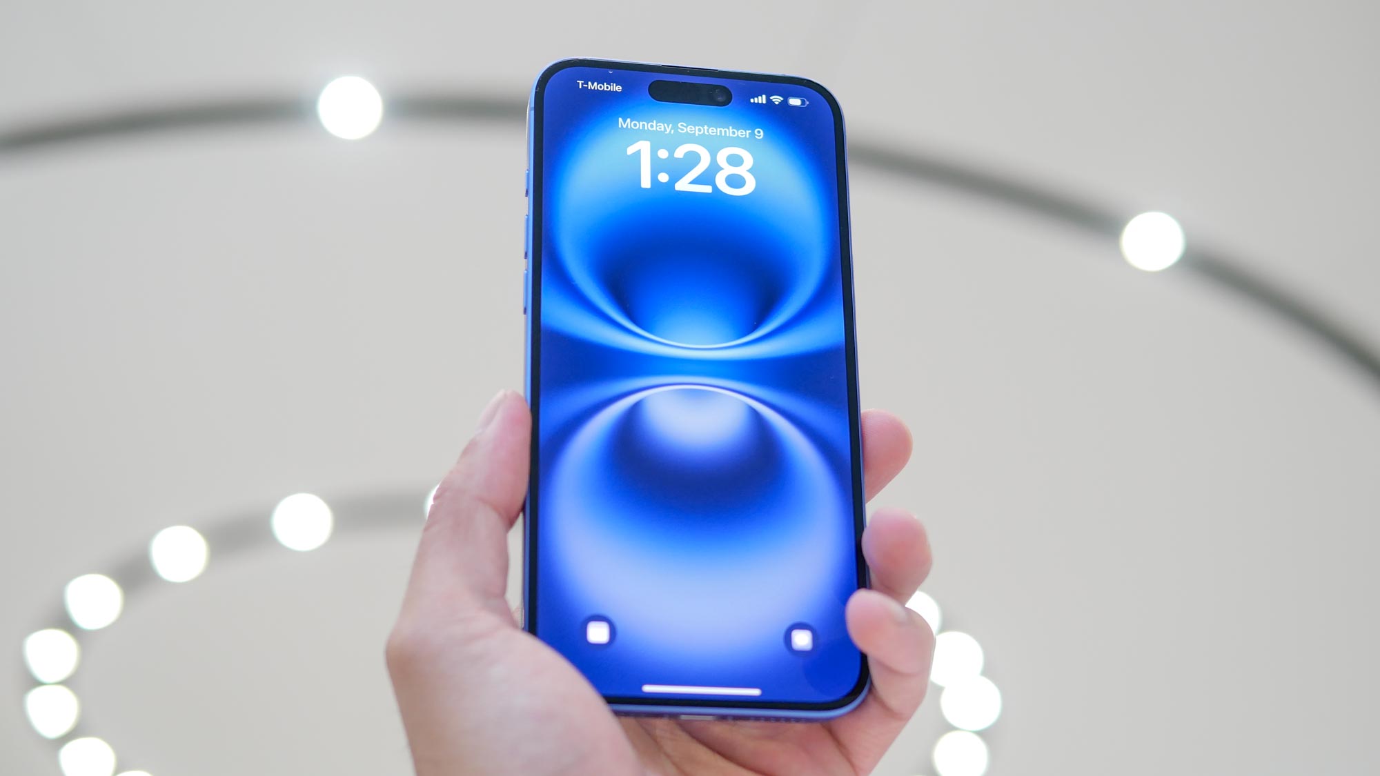 Apple iPhone 16 et 16 Plus pratique.