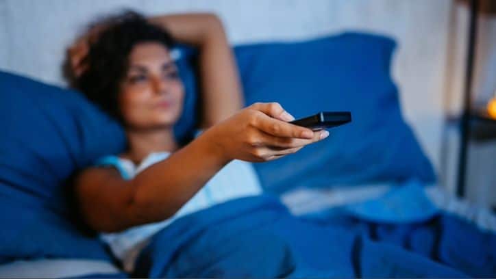 Les lits intelligents avec téléviseur intégré gâchent-ils votre sommeil ? Voici ce que nous apprend la nouvelle science image-25394
