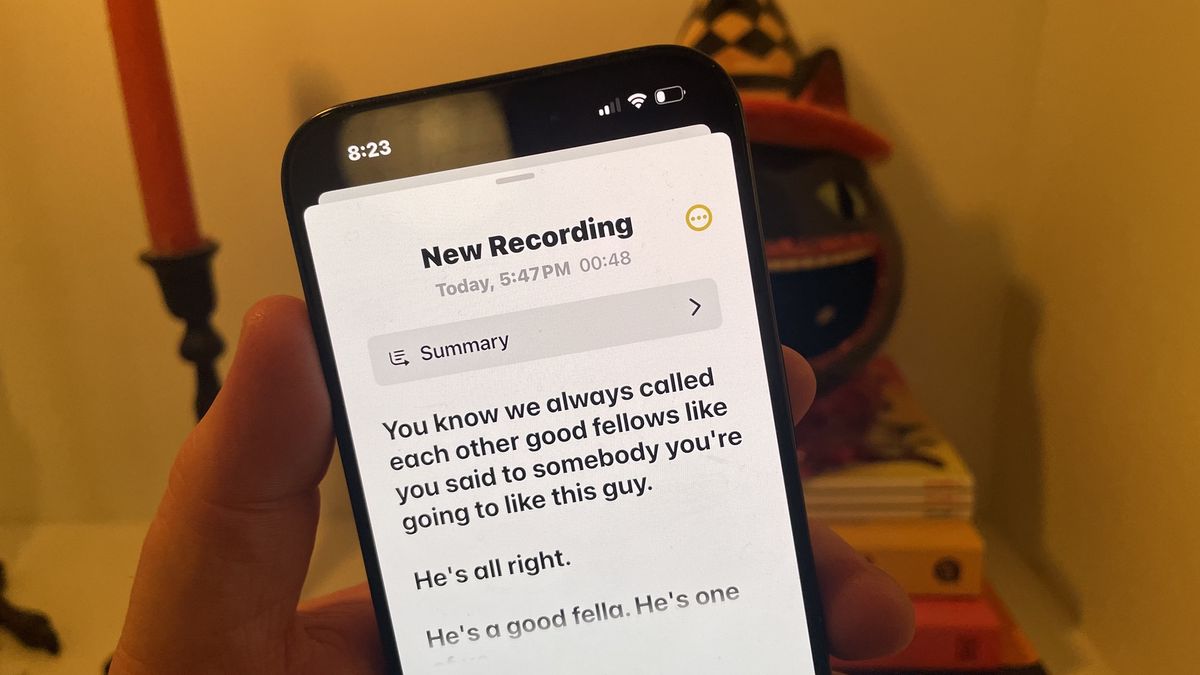 Apple Intelligence peut résumer les notes audio et les transcriptions d'appels téléphoniques : voici comment procéder image-26015
