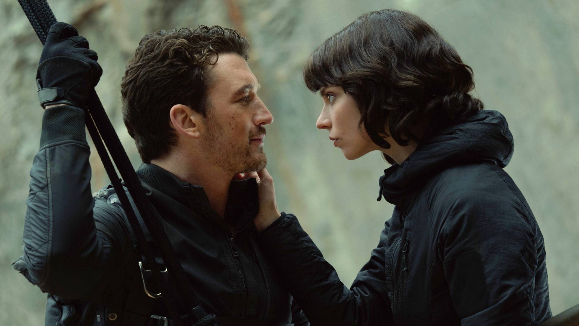 Miles Teller et Anya Taylor-Joy dans