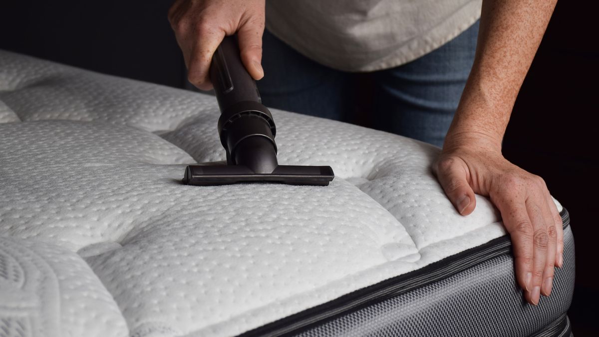 Comment nettoyer en profondeur votre matelas pour les vacances en cinq étapes simples image-27110