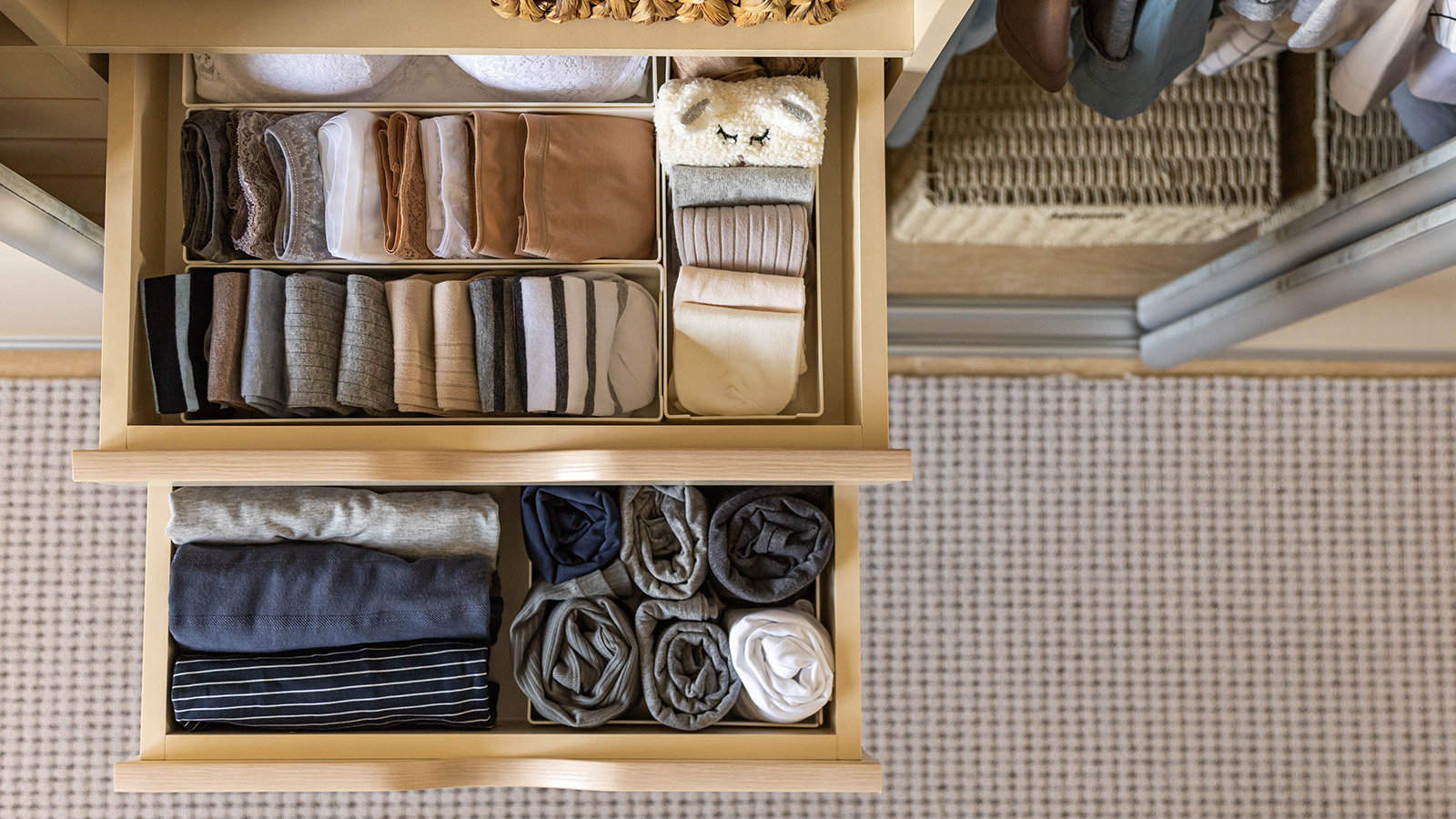 Commode dans une chambre moderne