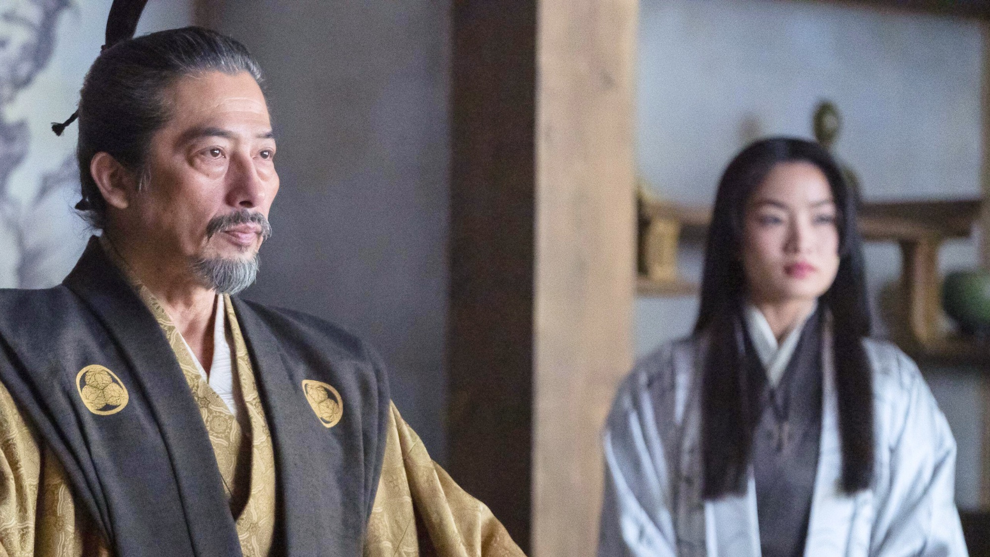 Hiroyuki Sanada et Anna Sawai dans Shogun