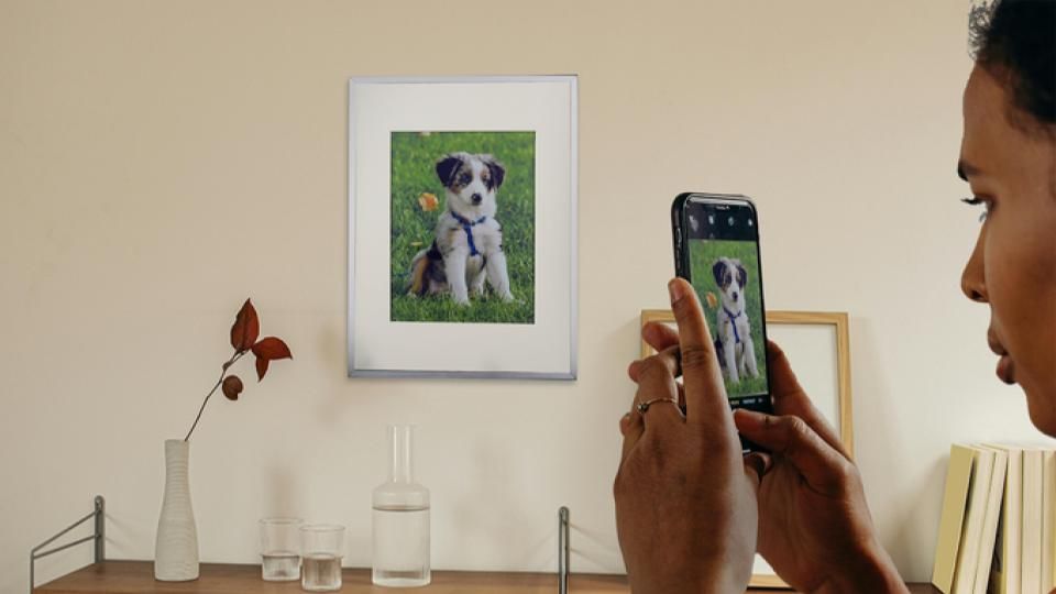 Ce cadre photo épaper est sur le point d'entrer dans la production de masse – et il est complètement sans fil image-27852