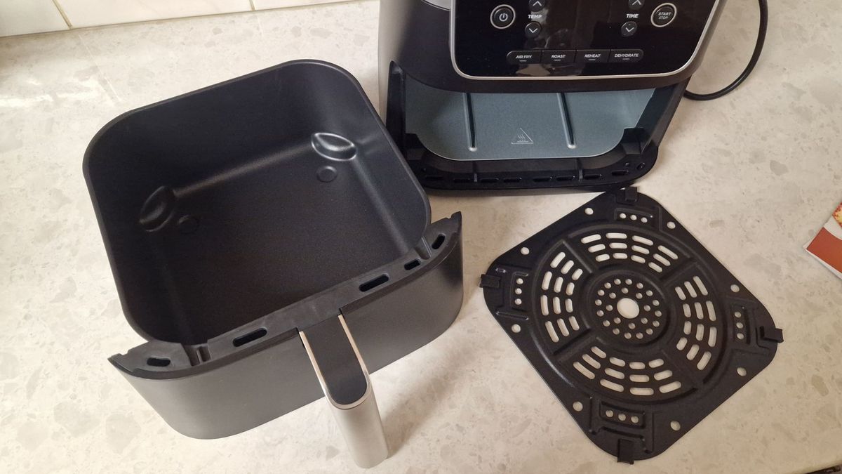 Vous pouvez restaurer le revêtement non de bâton de votre friteuse à air – voici comment image-28237
