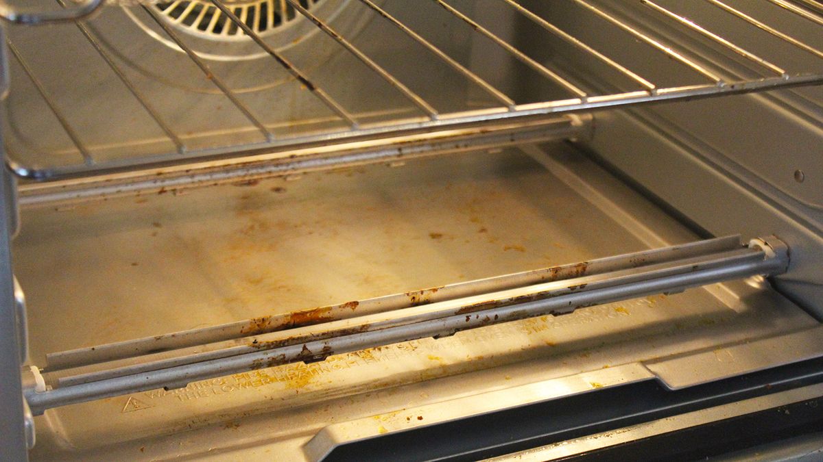 Graisse de friteuse à air tenace? Voici pourquoi il colle et comment l'éliminer image-28346