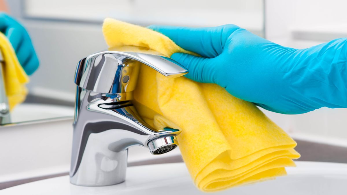 Un nettoyeur professionnel vient de révéler le piratage de nettoyage de salle de bain le plus évident, et je suis choqué, je n'y ai jamais pensé image-28518