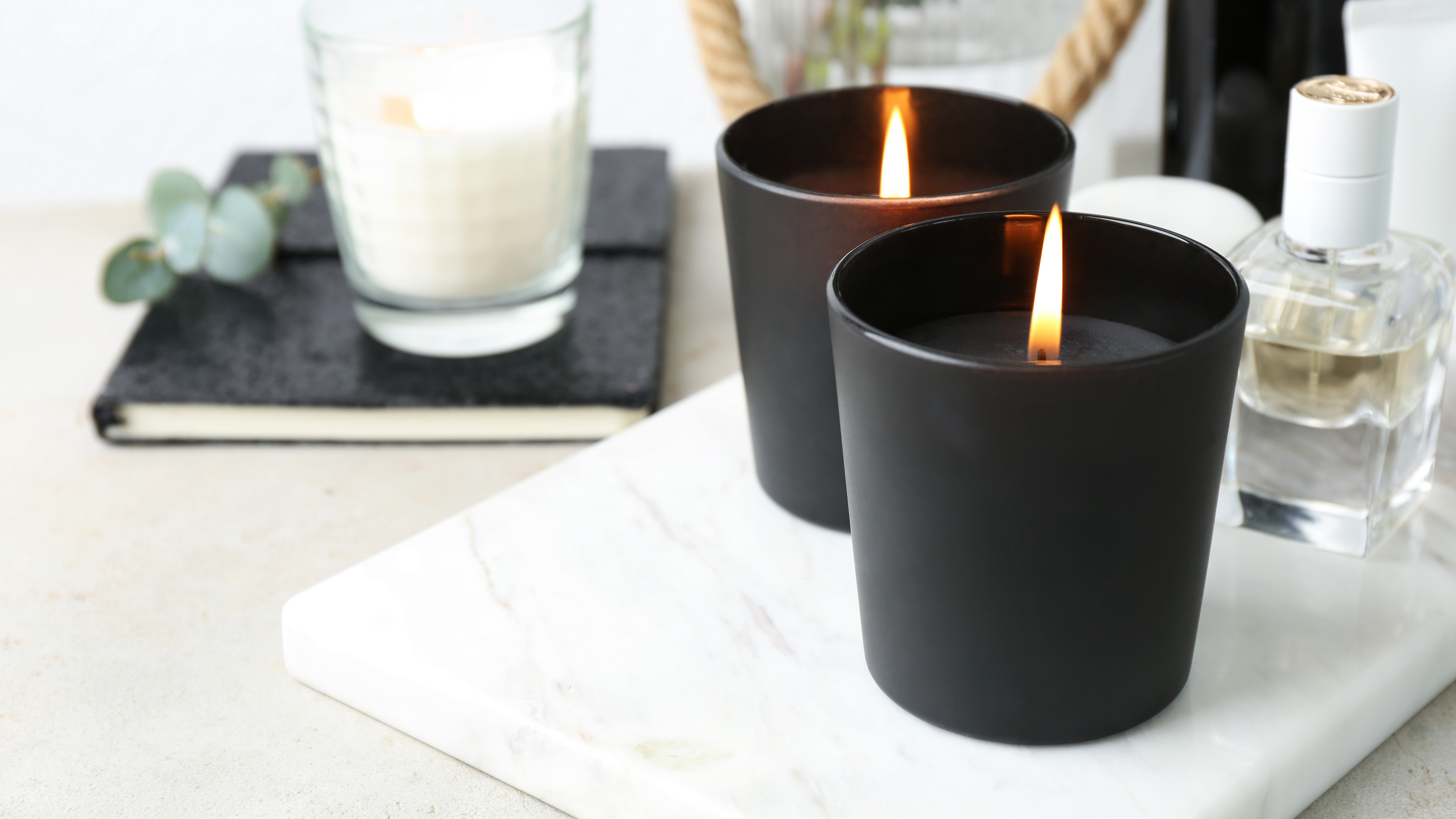 Bougies sur un plateau