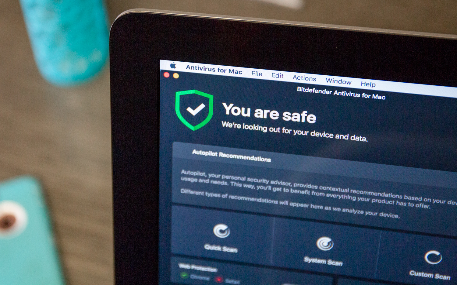 Logiciel antivirus mis à jour sur un écran