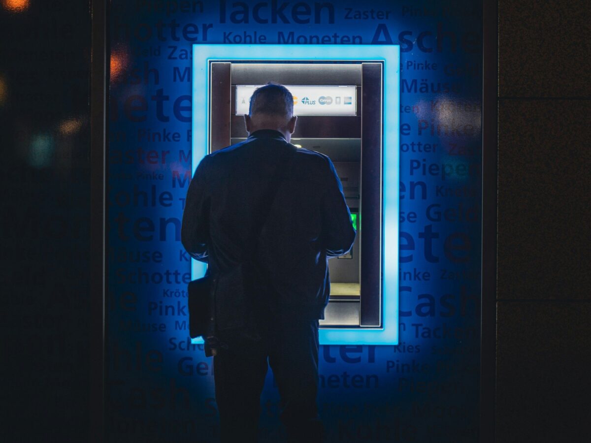 Pourquoi l'IoT est la clé pour sécuriser les réseaux ATM image-29238