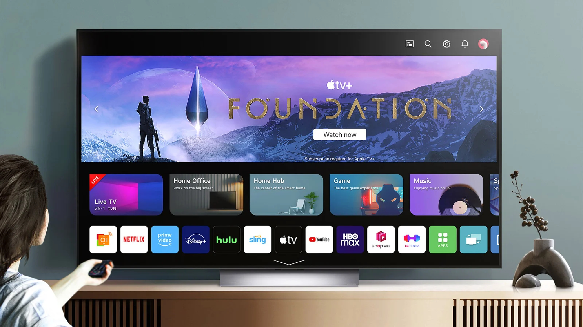 LG TV sur mur avec webOS
