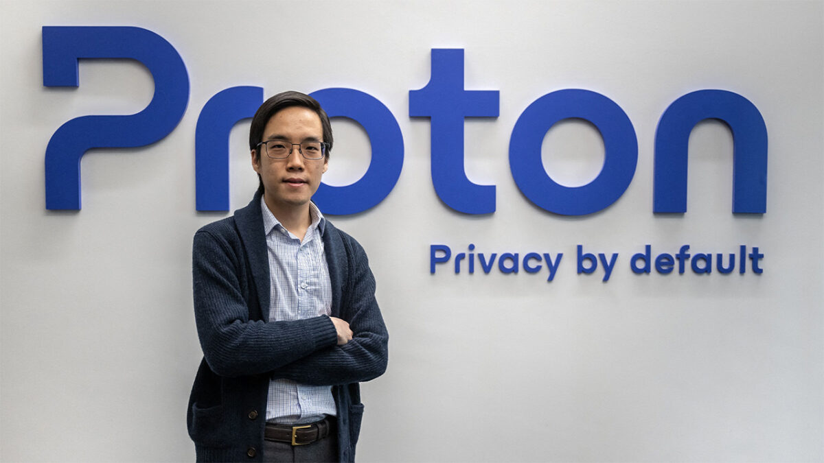 Le patron de Proton VPN compare la Suisse à la Russie et affirme qu'elle pourrait quitter le pays sur la loi proposée image-29701