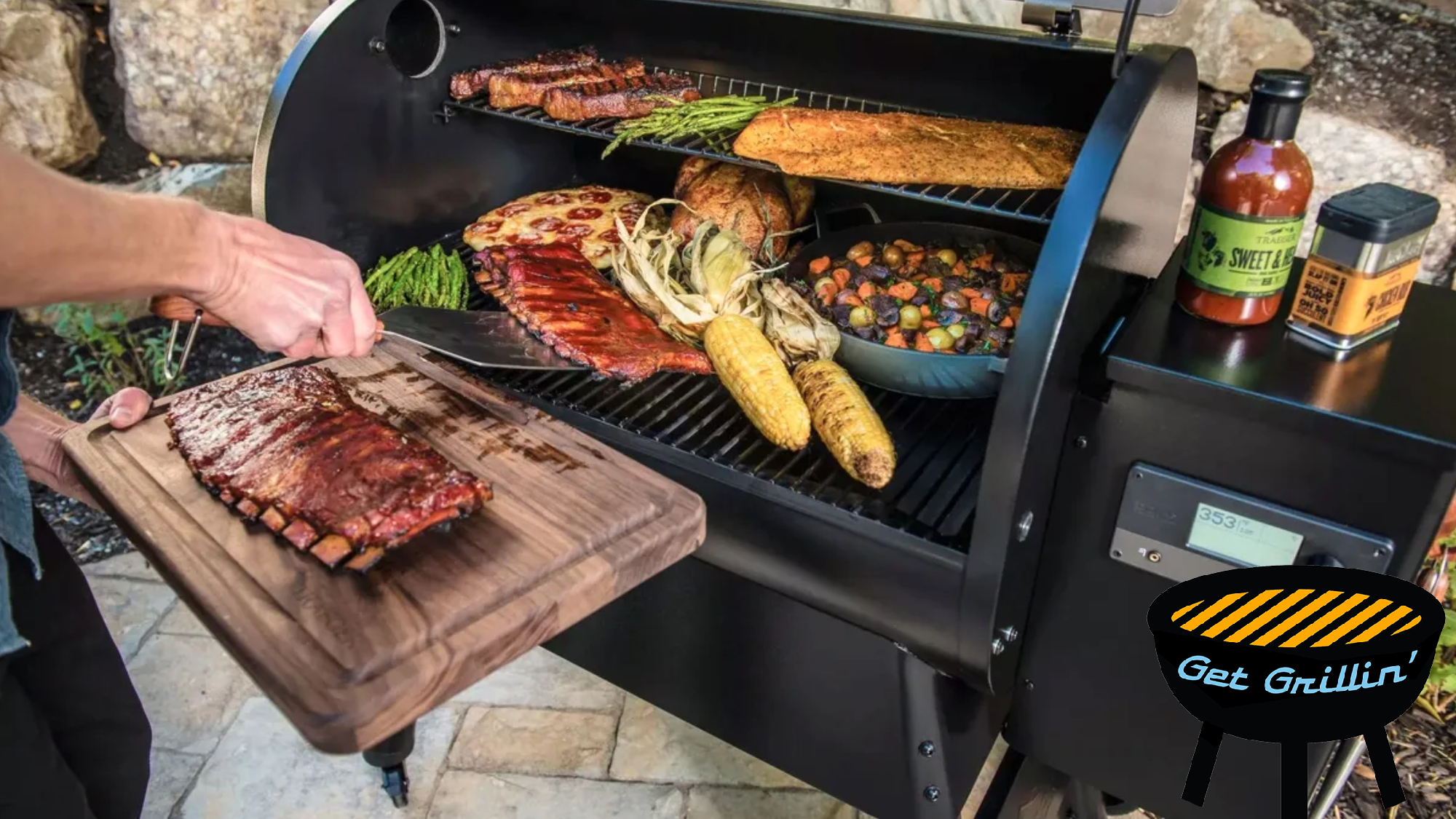 Comment transformer n'importe quel gril en une surface antiadhésive en utilisant cet aliment de base de la cuisine image-29856