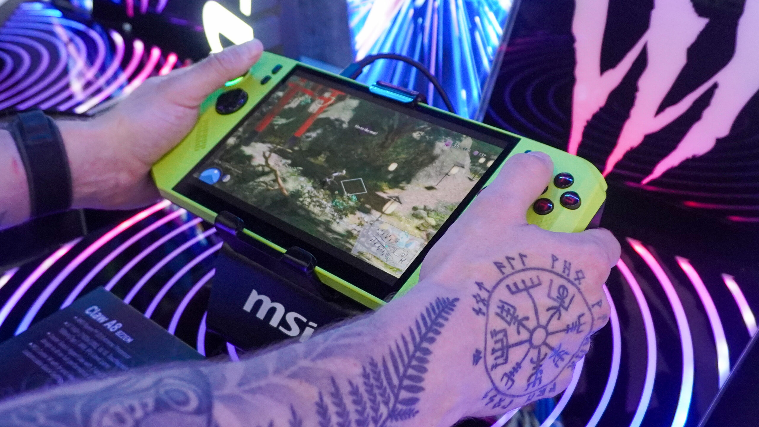 J'adore le MSI Claw A8, mais son prix prouve que les ordinateurs de poche PC quittent officiellement les rails – voici pourquoi image-30463