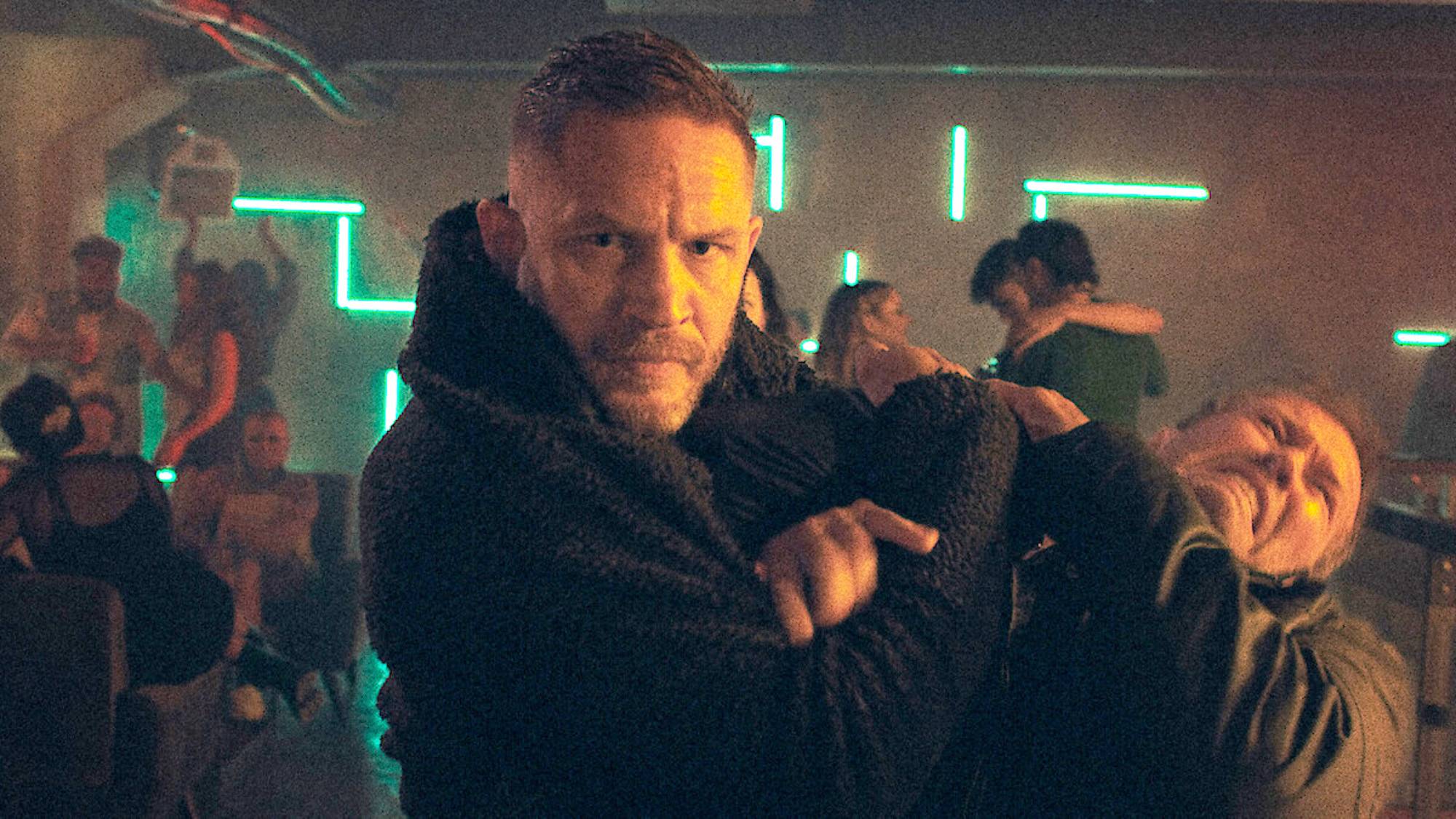 Tom Hardy en tant que Walker