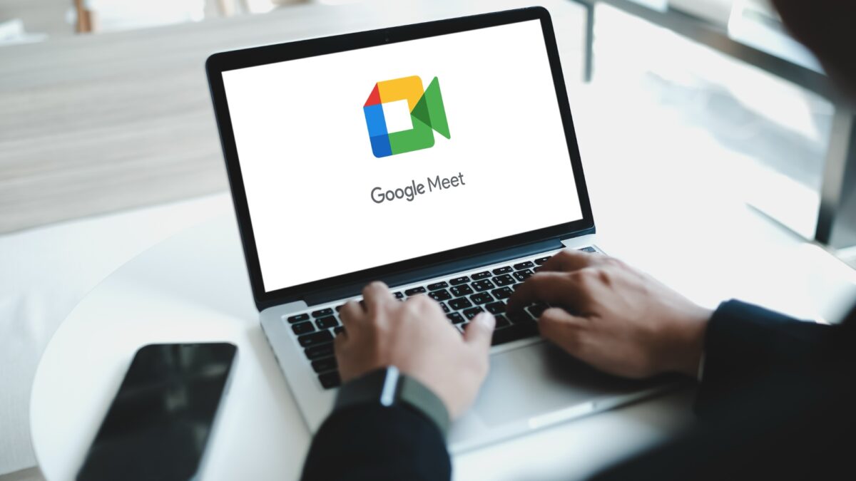 J'ai utilisé des Gémeaux pour faire des arrière-plans AI pour mes appels de rencontre Google – voici comment vous faites image-30182