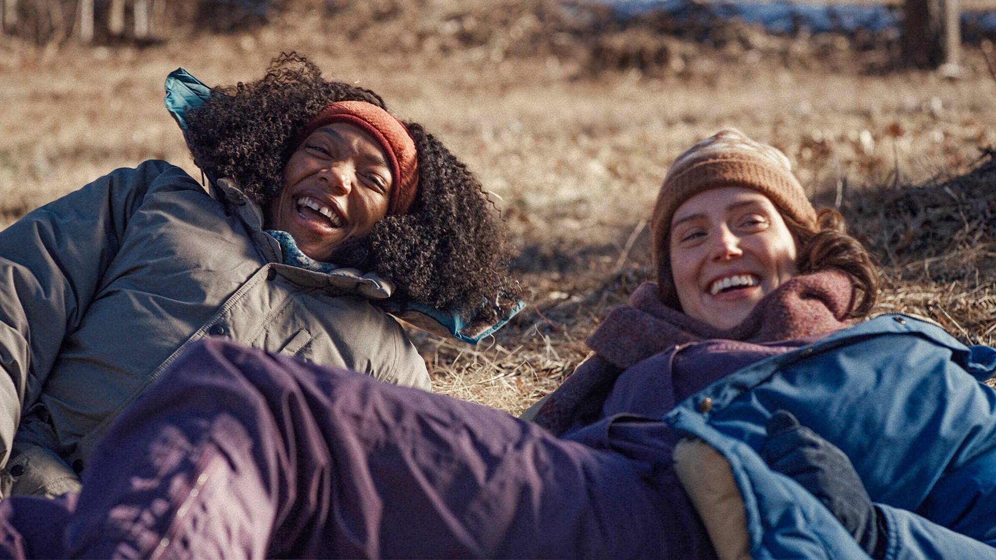 (LR) Naomi Ackie comme Lydie et Eva Victor comme Agnes