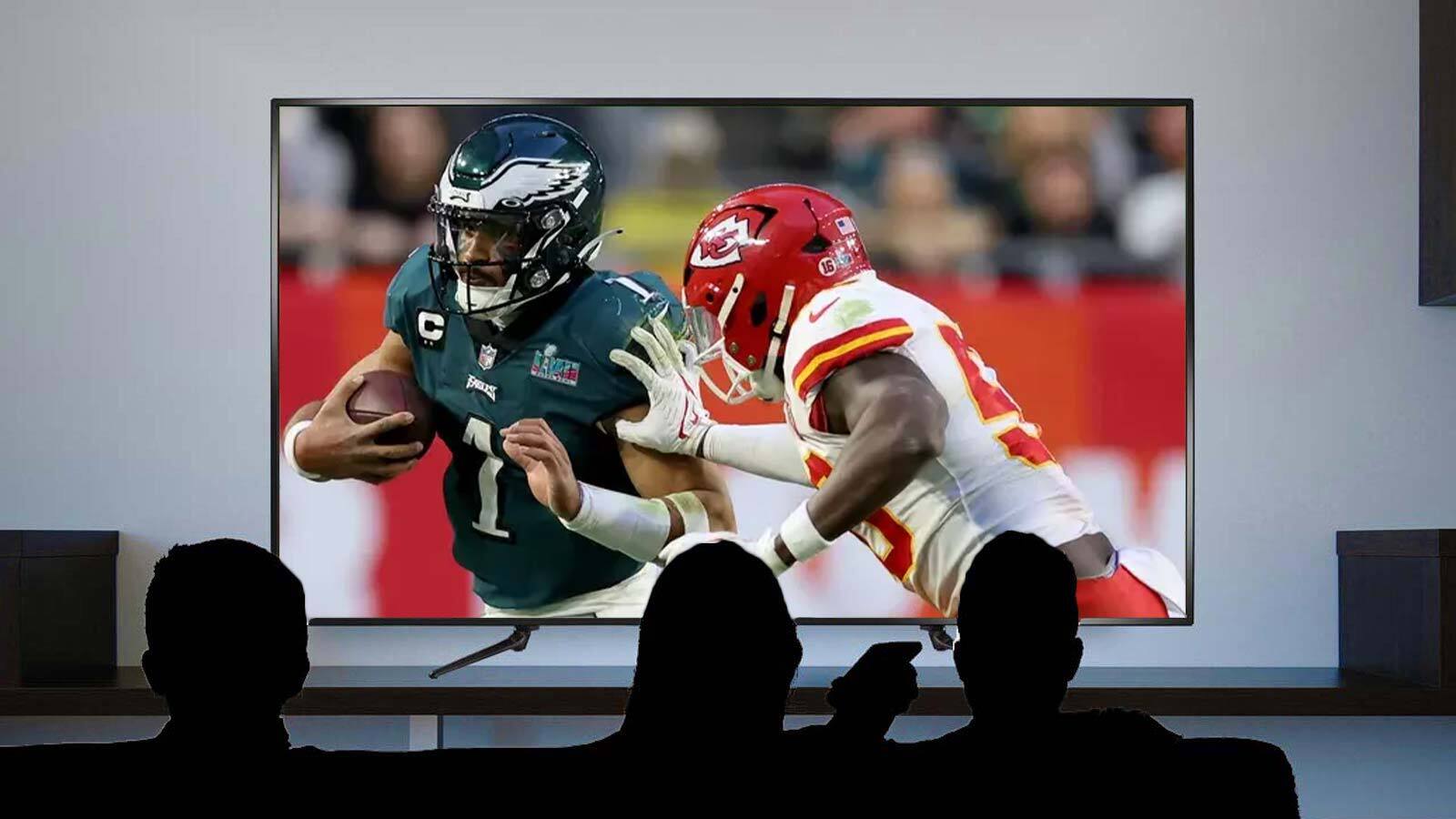 Les Eagles de Philadelphie jouant les Chiefs de Kansas City sur une télévision à grand écran.