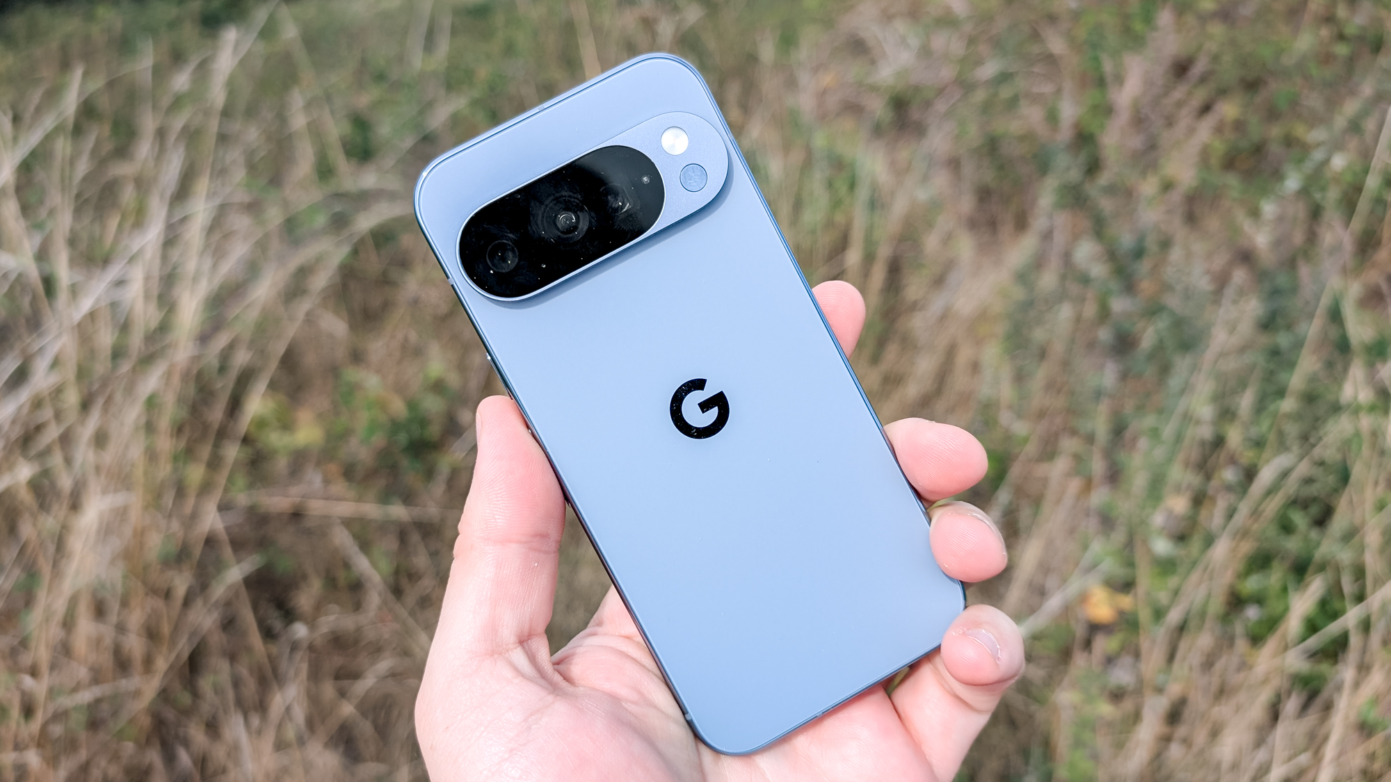 Google laisse tomber la charge sans fil inversée dans le pixel 10 – voici pourquoi image-31372