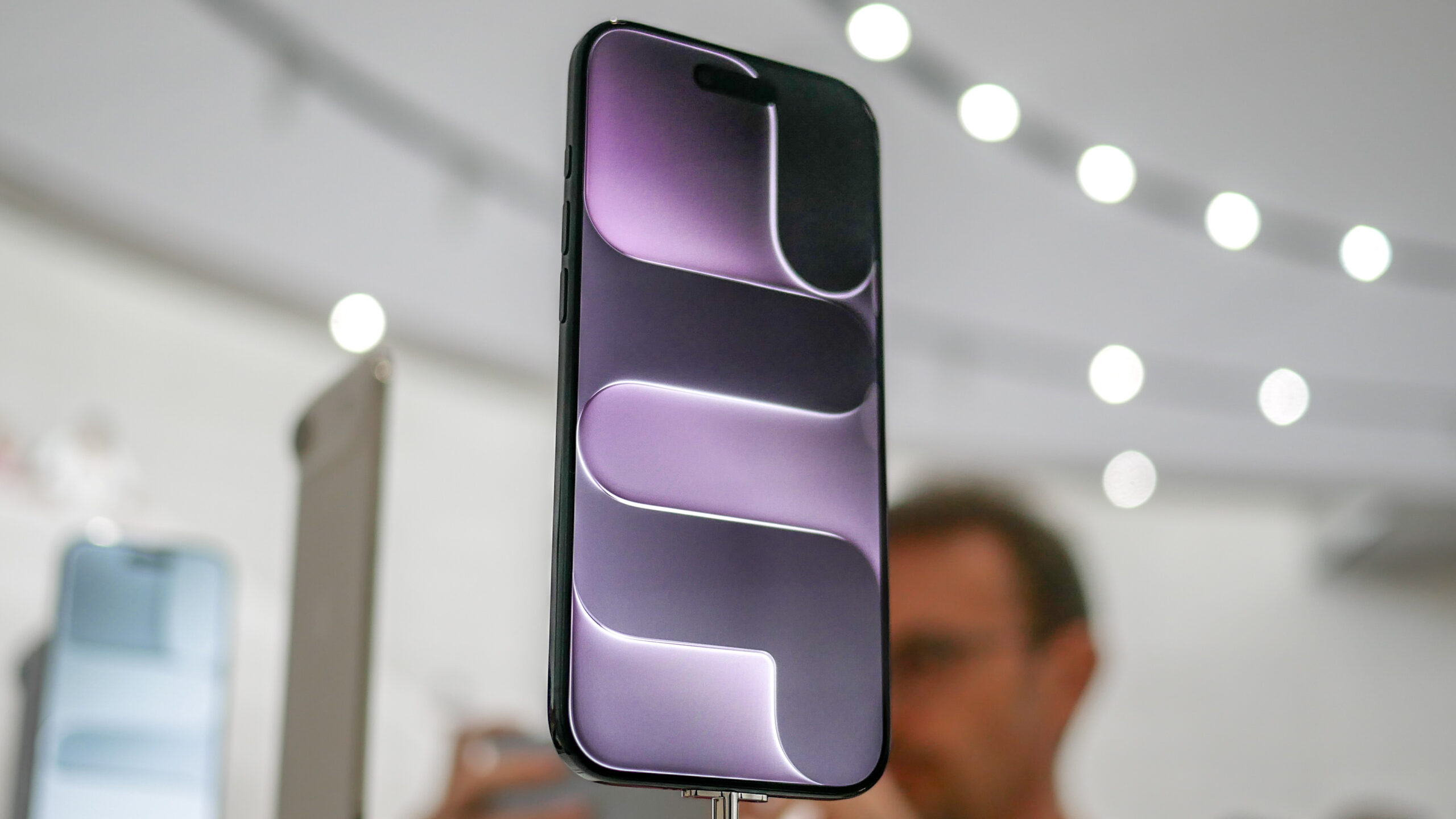 L'iPhone 17 a une mise à niveau d'affichage qui arrive en tête du Pixel 10 Pro et pourrait vous faire économiser un mal de tête image-31618