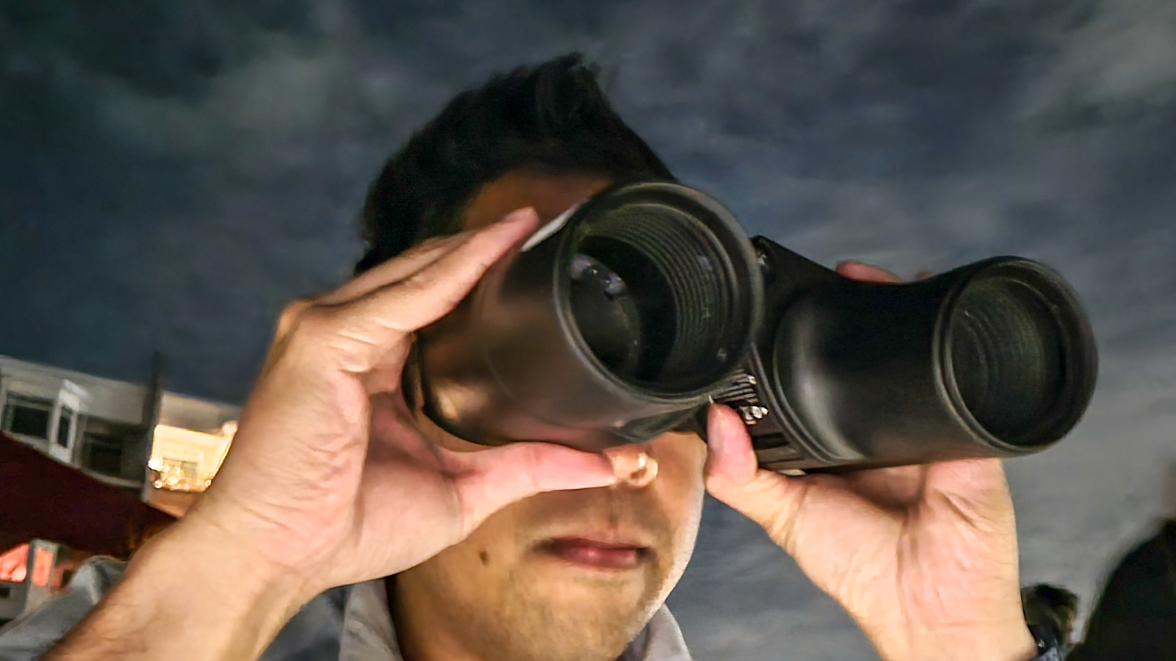 UNISTRELLAR ENVISION SMART BINOCULS UTILISÉ LA NUIT.