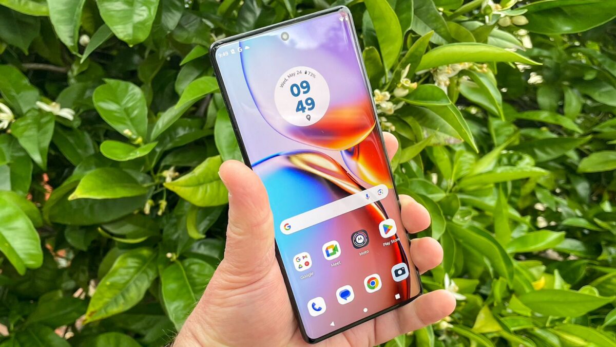 Le Motorola Edge 70 ultra fin pourrait battre l'iPhone Air et le Galaxy S25 Edge grâce à une batterie avancée image-32137