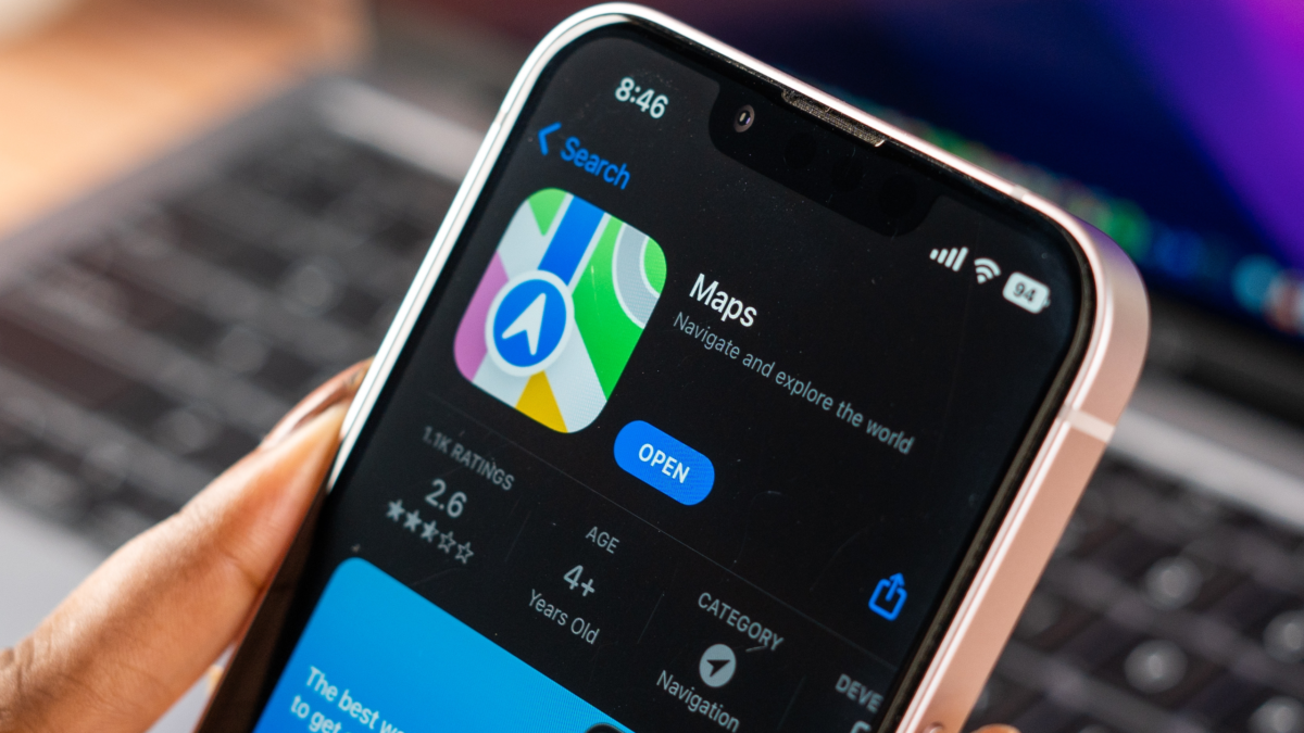 Apple Maps pourrait être sur le point de commettre une énorme erreur et de copier la pire partie de Google Maps et de Waze : les publicités image-32656