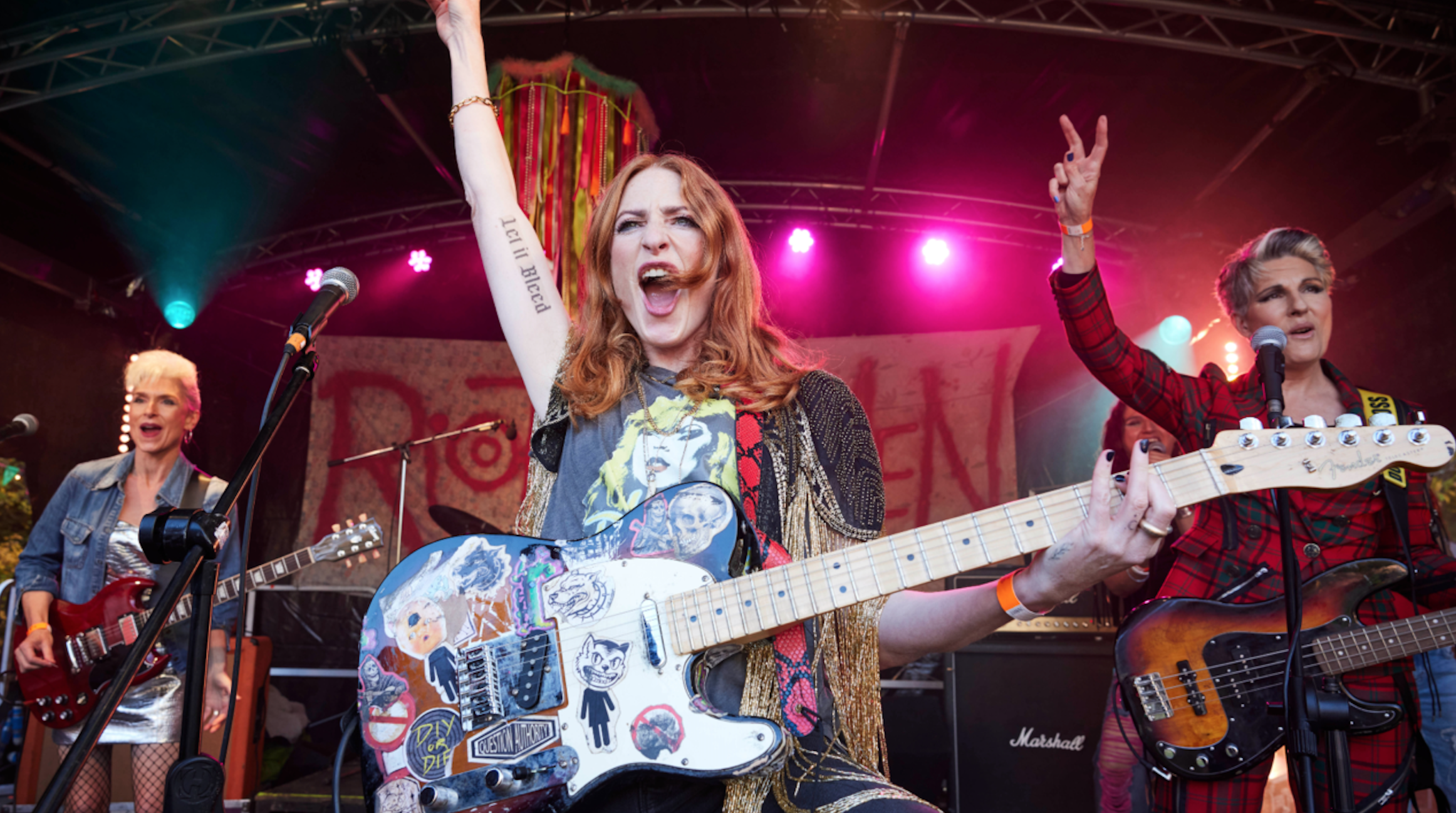 Comment regarder « Riot Women » *GRATUIT* – Diffusez un drame rock n' roll édifiant image-32212