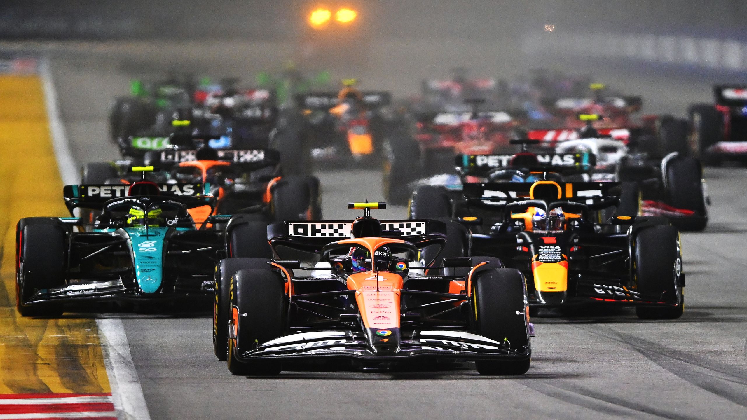 Comment regarder Singapore Grand Prix 2025: Race F1 Stream en direct de n'importe où, Russell à partir de Pole image-32039