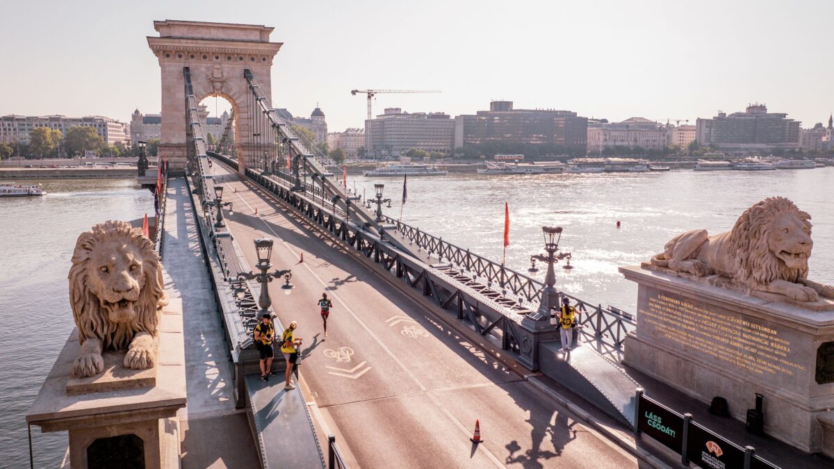 Comment regarder le marathon de Budapest 2025 : diffusion en direct en ligne gratuitement image-32210
