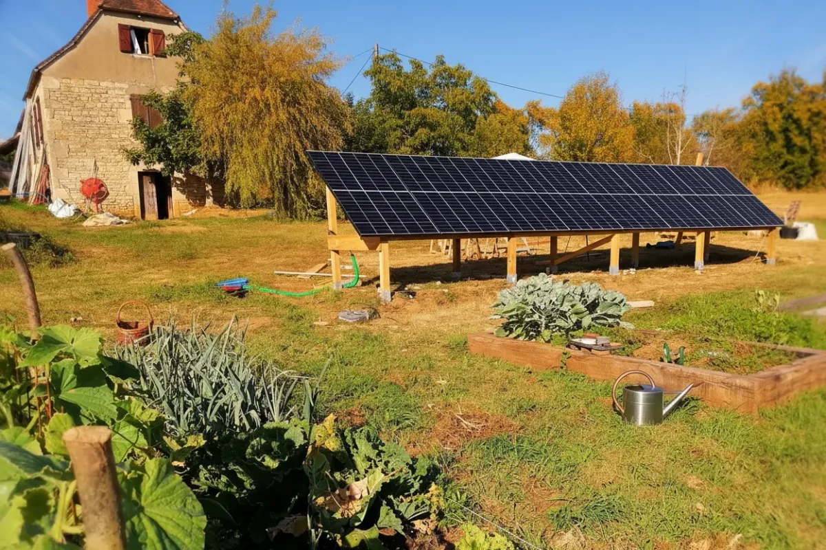 « J’ai monté ma propre centrale solaire pour moins de 3 000 € : comment j’ai divisé ma facture d’électricité sans l’aide d’un pro » image-32126