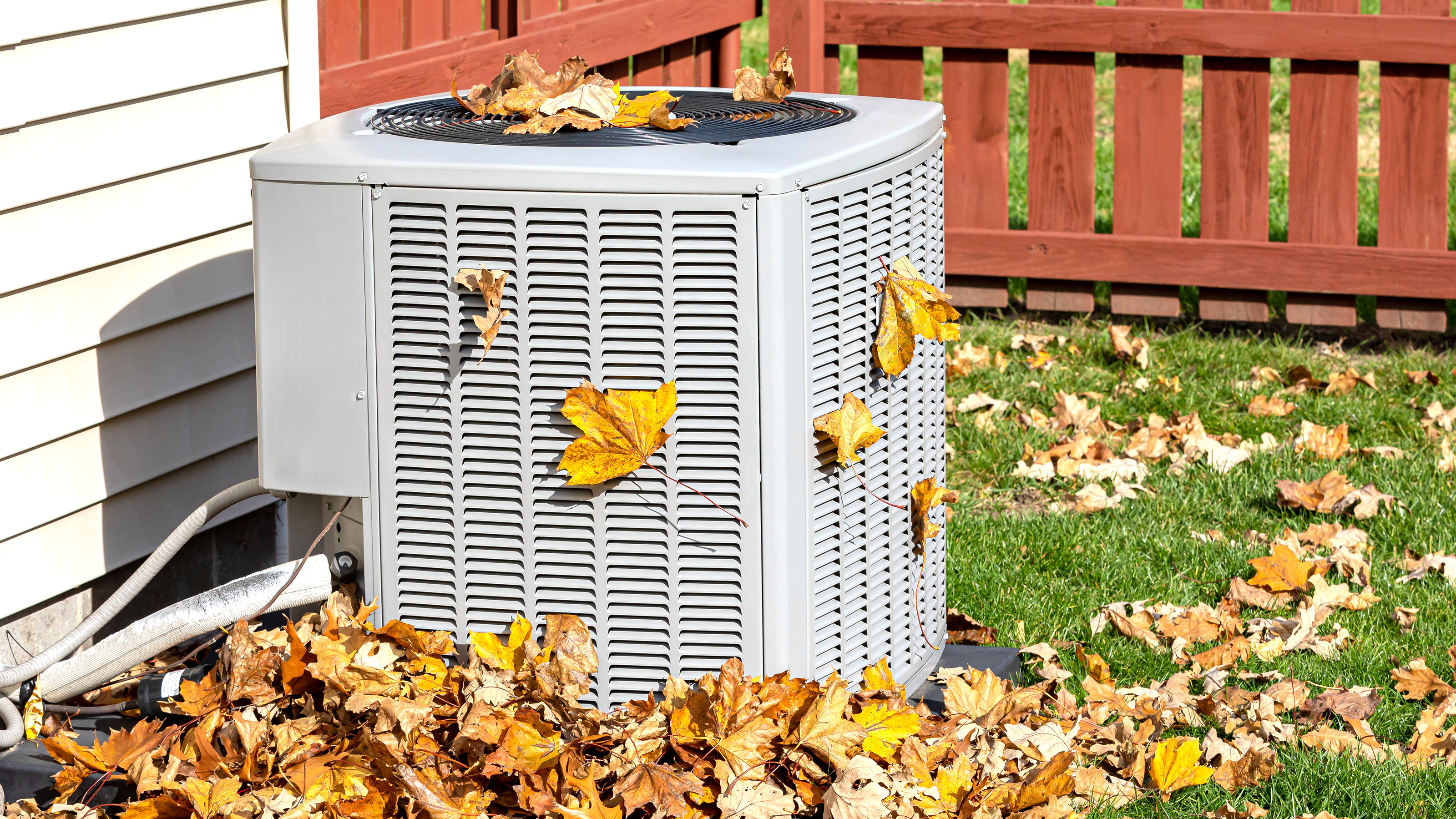 Unité CVC à l'extérieur par mauvais temps