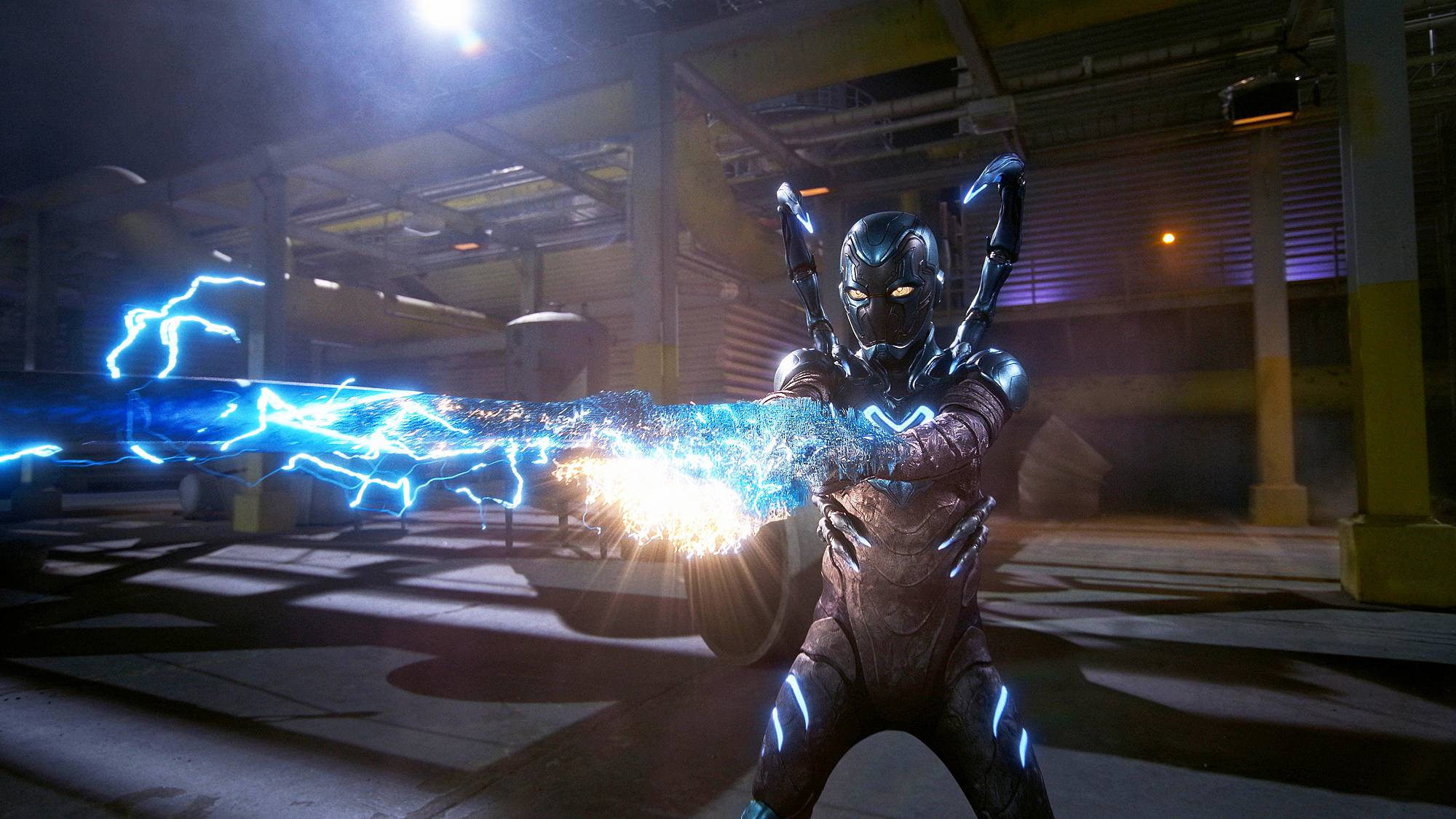 Xolo Maridueña dans