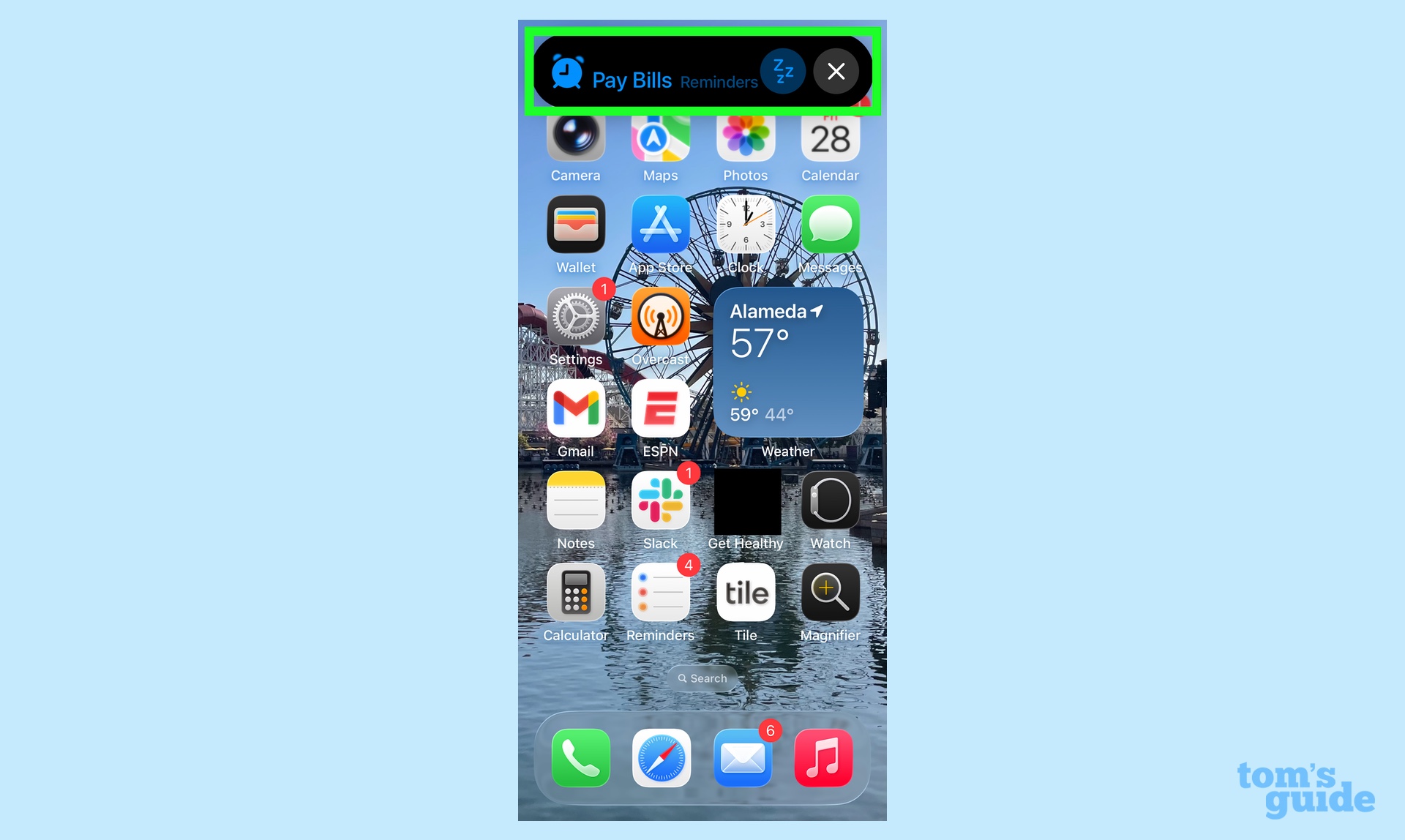 Une alerte pour une tâche urgente apparaît sur l'écran de l'iPhone