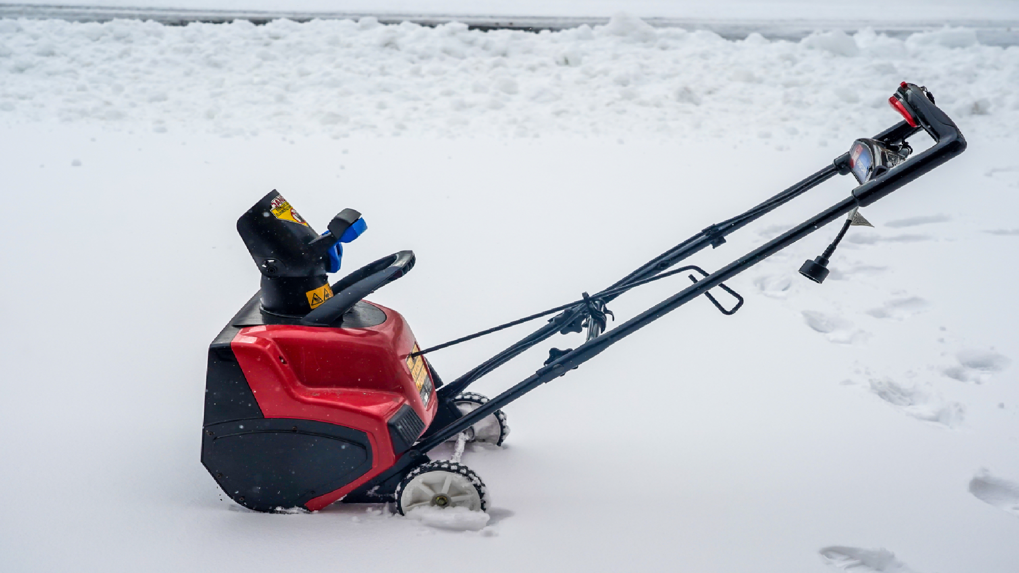 Souffleuse à neige avec poire d'amorçage visible