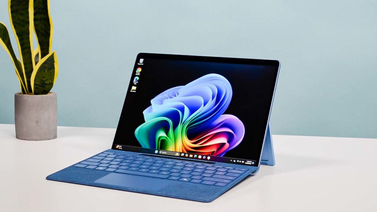 Microsoft a discrètement augmenté les prix de tous ses ordinateurs portables Surface : il est désormais moins cher d'acheter un MacBook Air image-36074