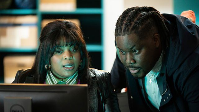 Comment regarder la série 2 de « Black Ops » – diffusez une comédie policière en ligne depuis n'importe où image-34391