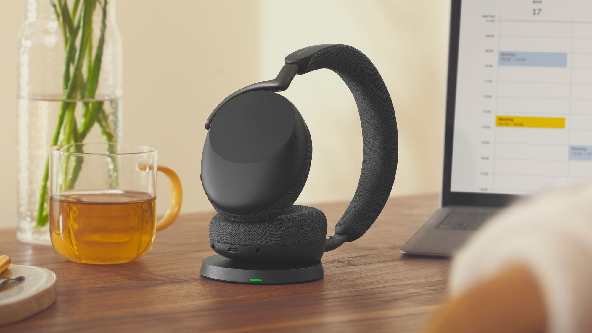 Les nouveaux casques de l'ère spatiale de Jabra sont là pour remplacer vos AirPods Max avec une « clarté vocale de qualité professionnelle » et 120 heures d'autonomie image-34613