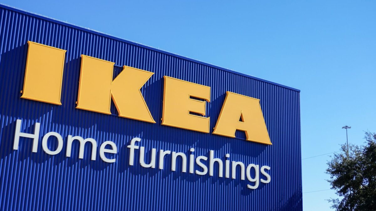 Je convoitais ces couverts français tendance, mais IKEA vient de sortir un sosie élégant qui représente une fraction du prix. image-35138