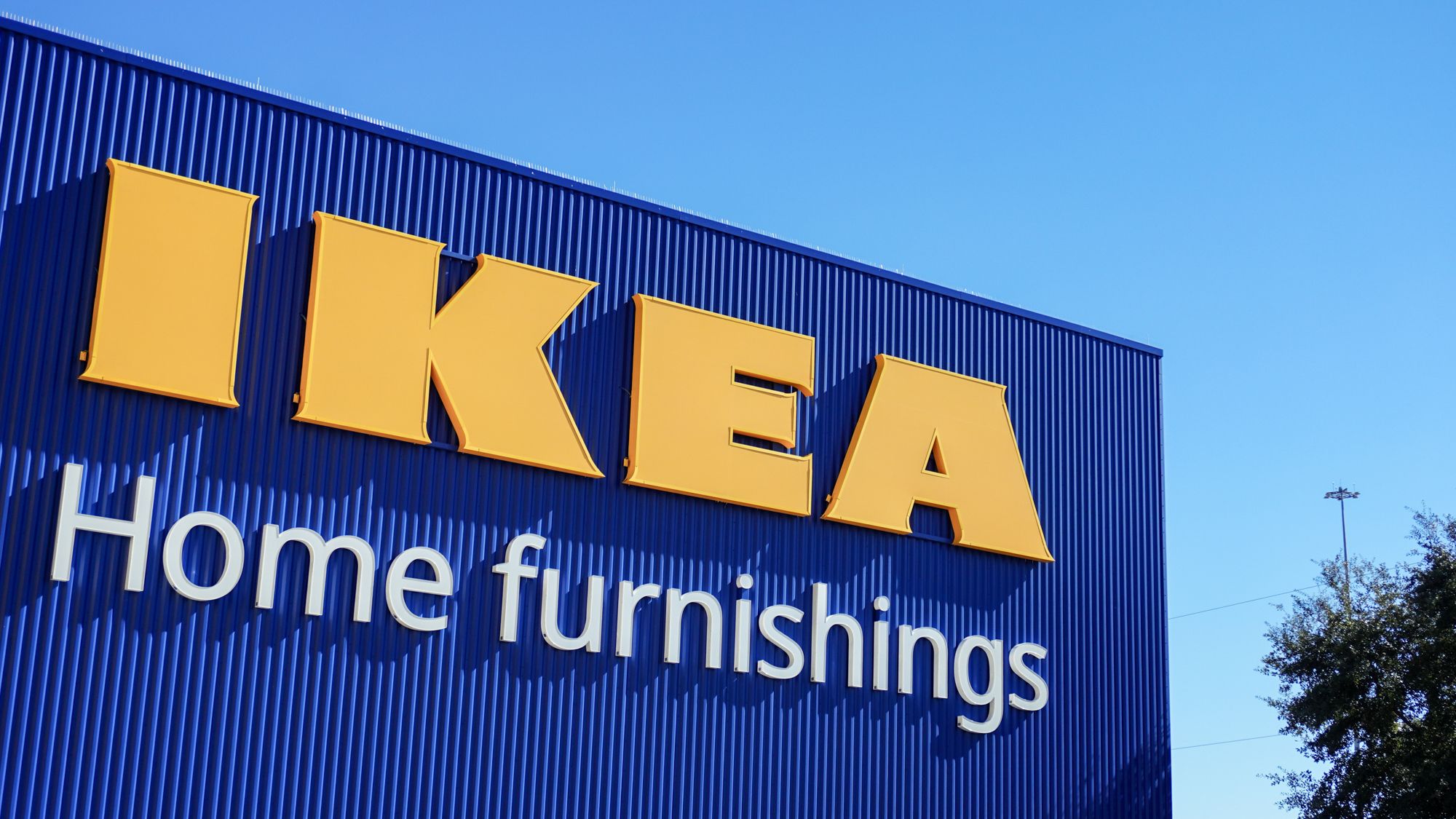 Je convoitais ces couverts français tendance, mais IKEA vient de sortir un sosie élégant qui représente une fraction du prix. image-35138