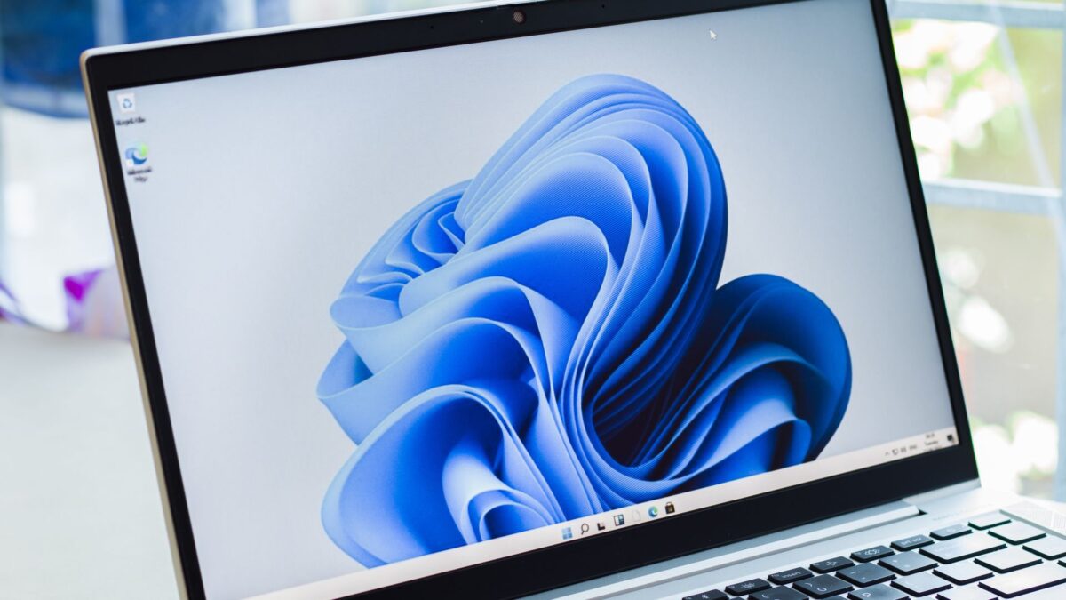 Le test de vitesse Internet de la barre des tâches de Windows 11 est une véritable mise à niveau de la qualité de vie – maintenant, où est le rappel de l'IA de Microsoft ? image-35213