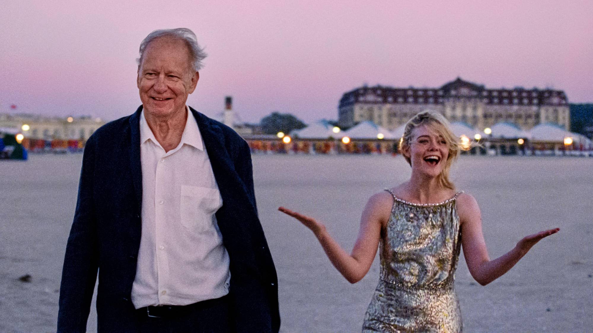 (LR) Stellan Skarsgård dans le rôle de Gustav Borg et Elle Fanning dans le rôle de Rachel Kemp dans