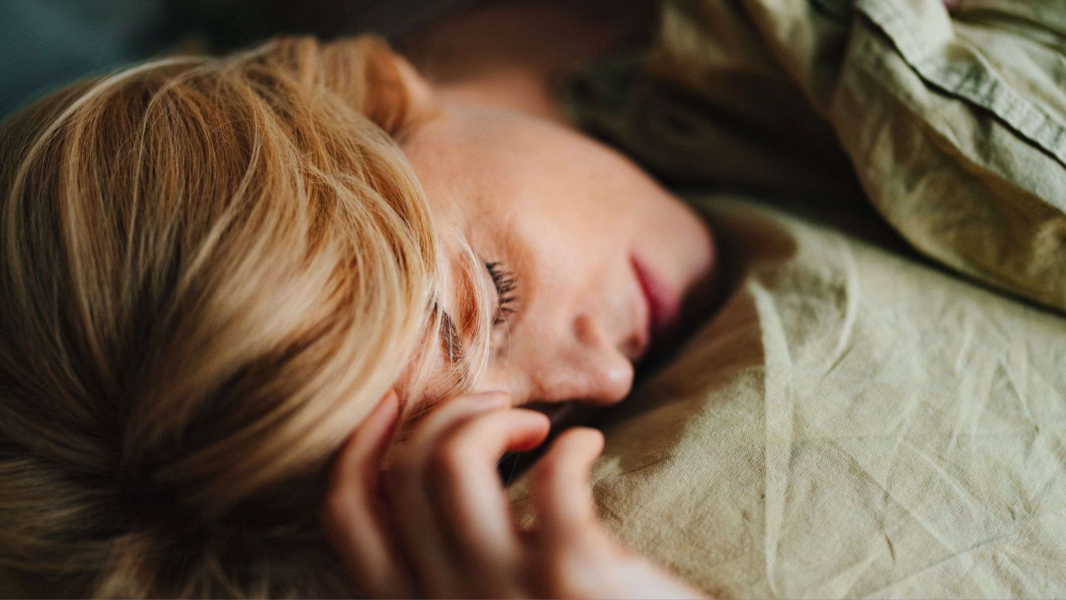Évitez les réveils à 3 heures du matin avec ces 5 astuces nordiques pour dormir – N°1 peut ajouter près d'une heure de sommeil supplémentaire à votre nuit image-35746
