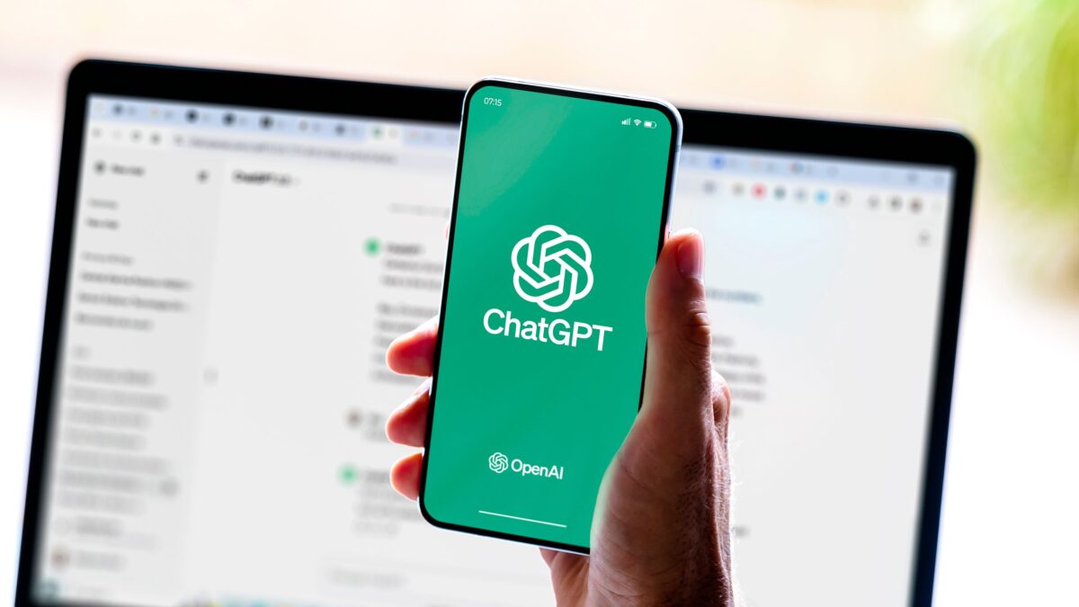 Dropbox est désormais intégré à ChatGPT : vous pouvez désormais utiliser l'IA pour partager vos fichiers et enregistrer le contenu généré par l'IA. image-36098